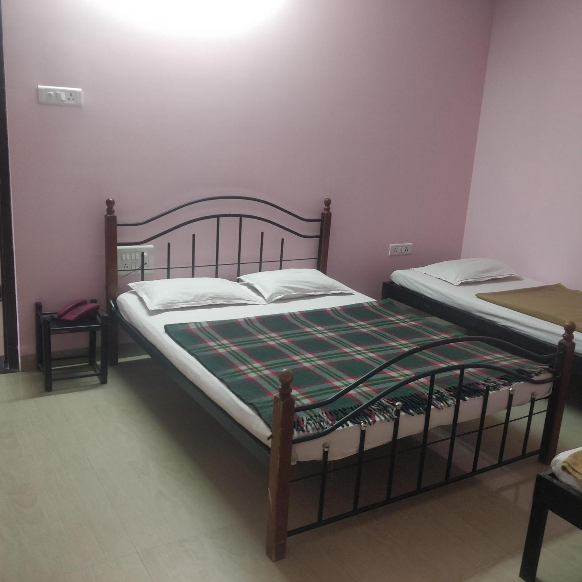 Hotel Delta Executive Shirdi Luaran gambar